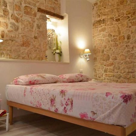 B&B Cieli Di Dante 孔韦尔萨诺 外观 照片